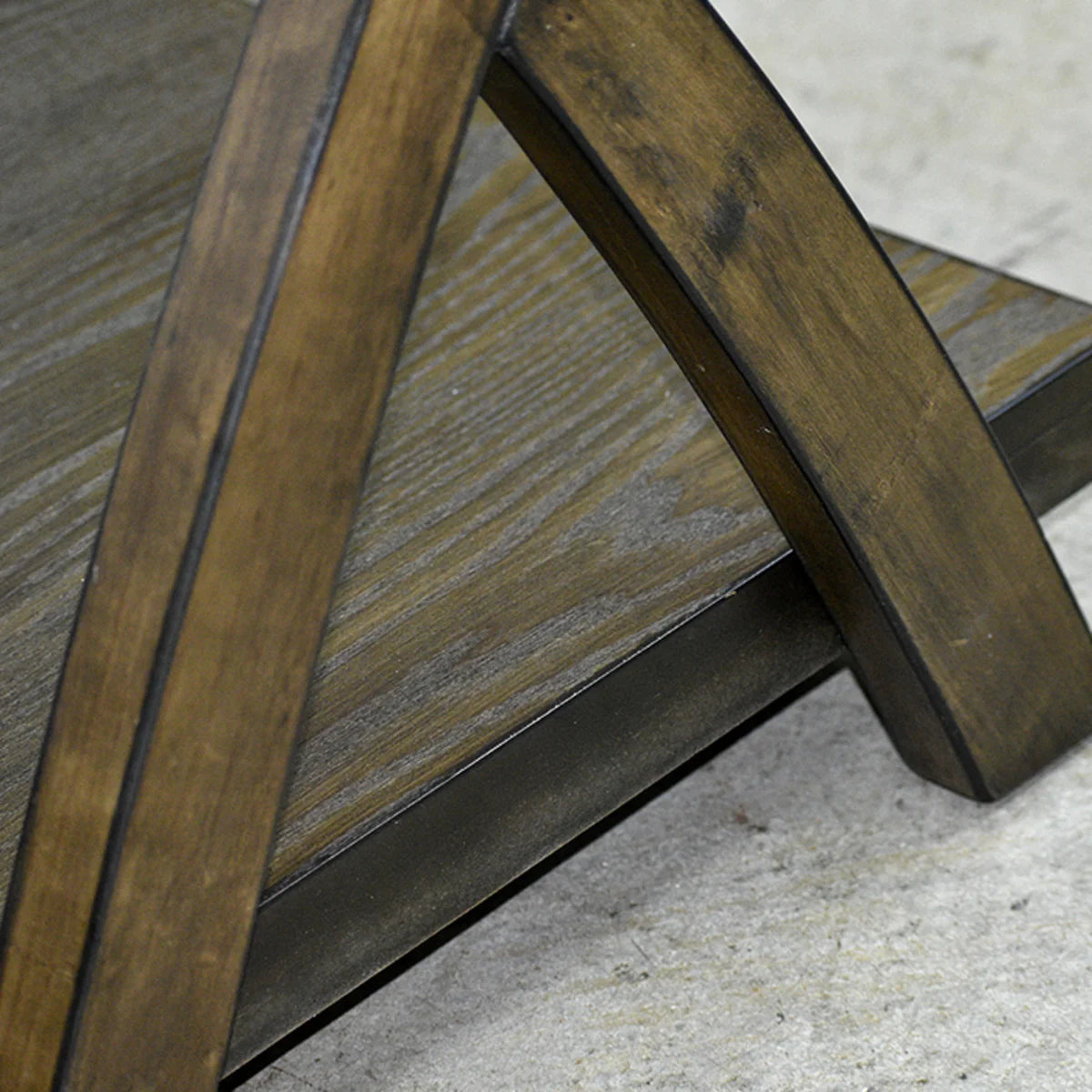 Mesa Lateral Línea STONE con Cubierta Estilo Mármol