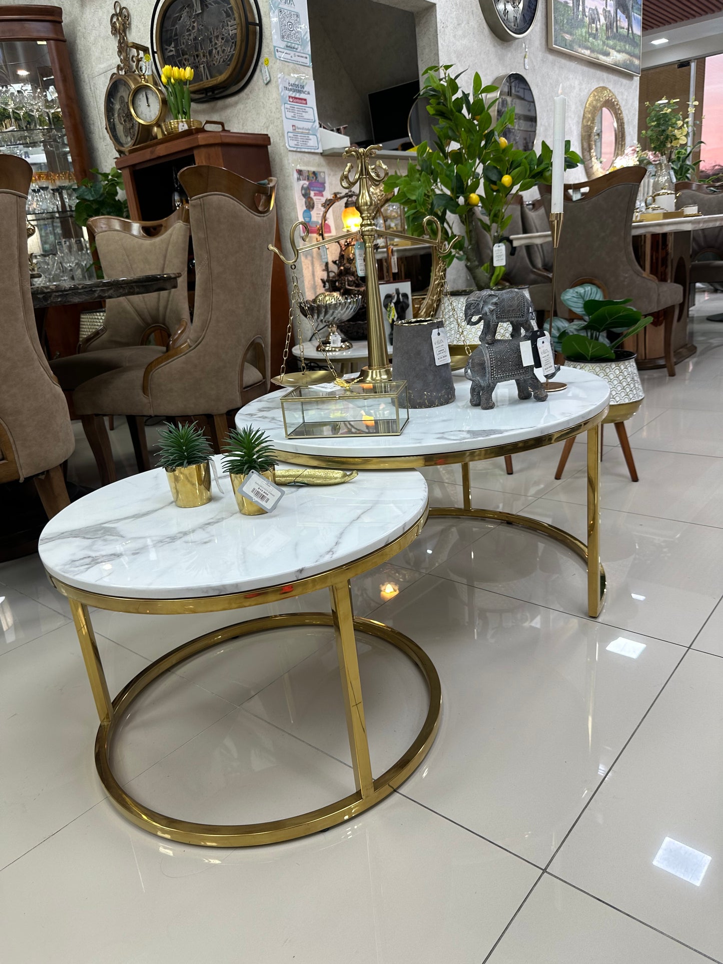 MESA NIDO DE MÁRMOL Y METAL.