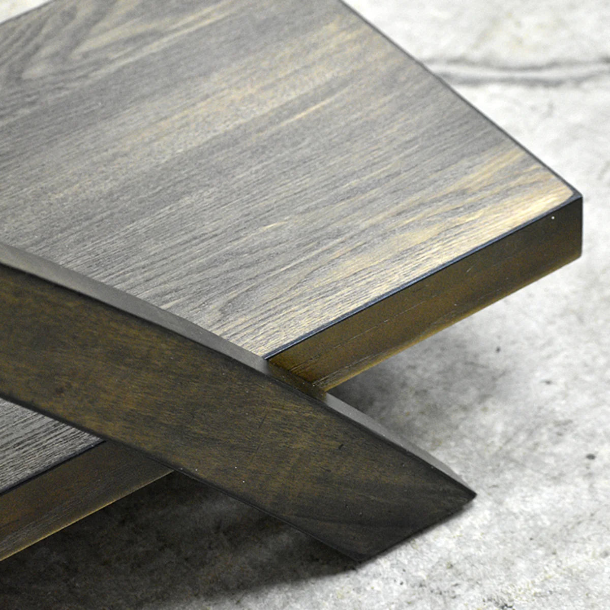 Arrimo de Madera y Cubierta con Vetas - STTO