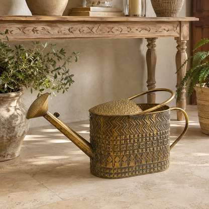 Regadera Metálica Grande – Diseño Decorativo