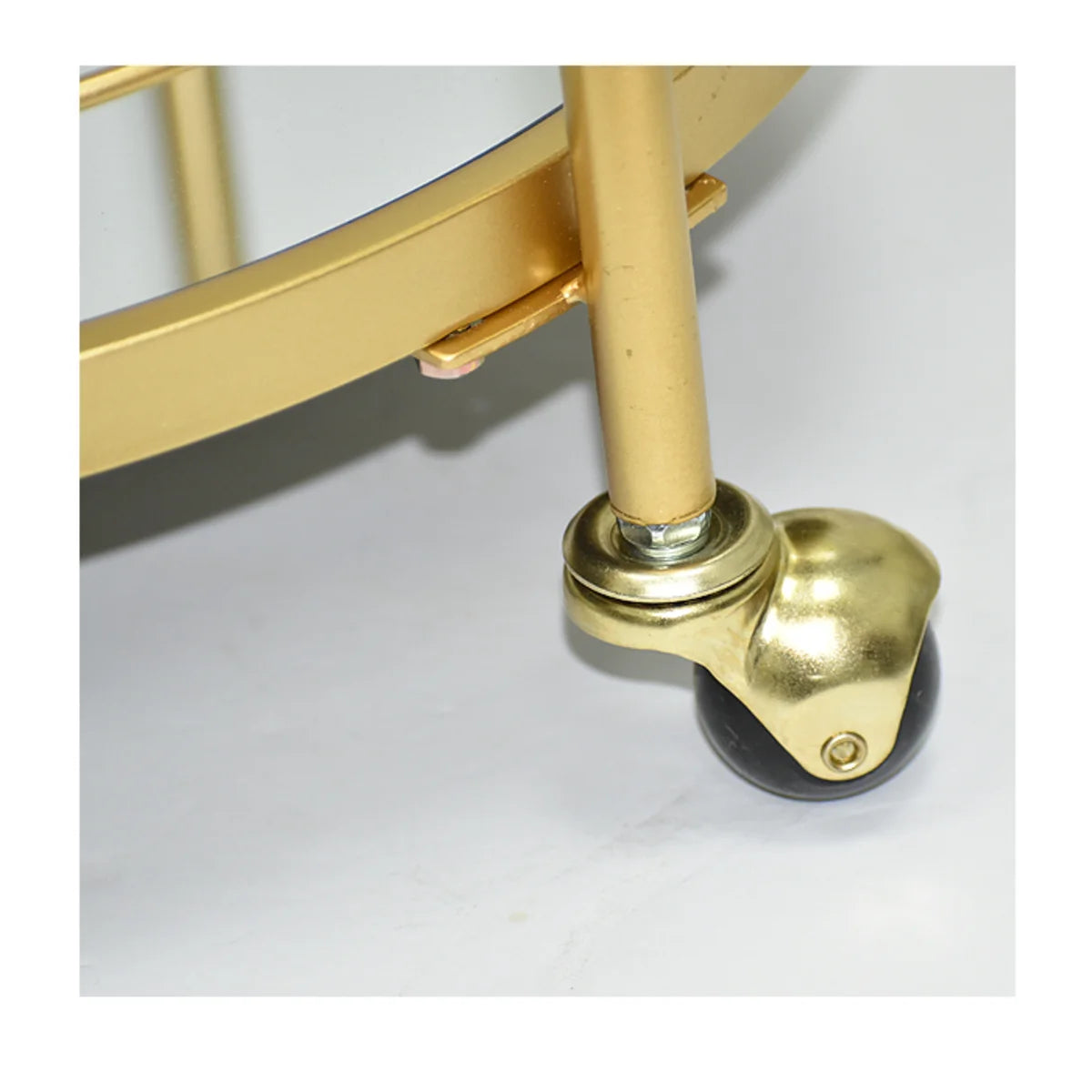 Carro Bar Redondo “JENN” en Metal Dorado con Repisas de Espejo