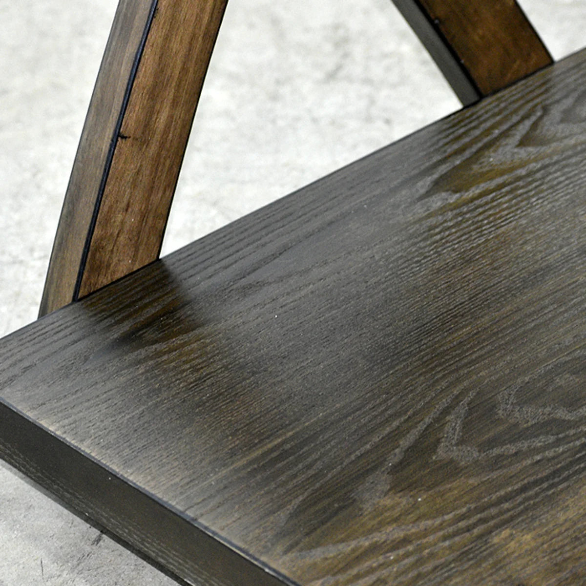 Mesa Lateral Línea STONE con Cubierta Estilo Mármol